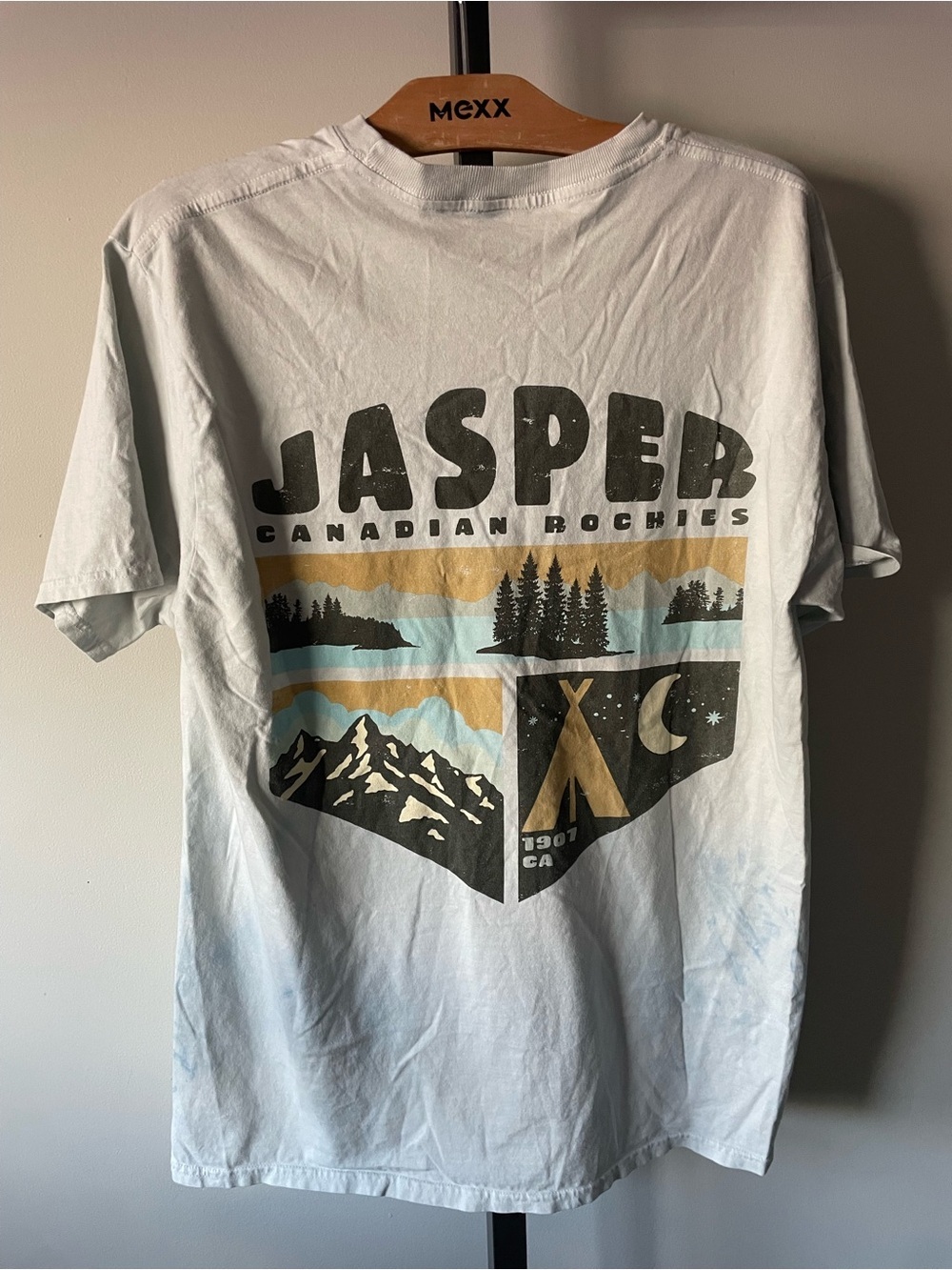 Jasper Alberta Canadian Rockies Graphic Tie Dye T-Shirt Mens Medium